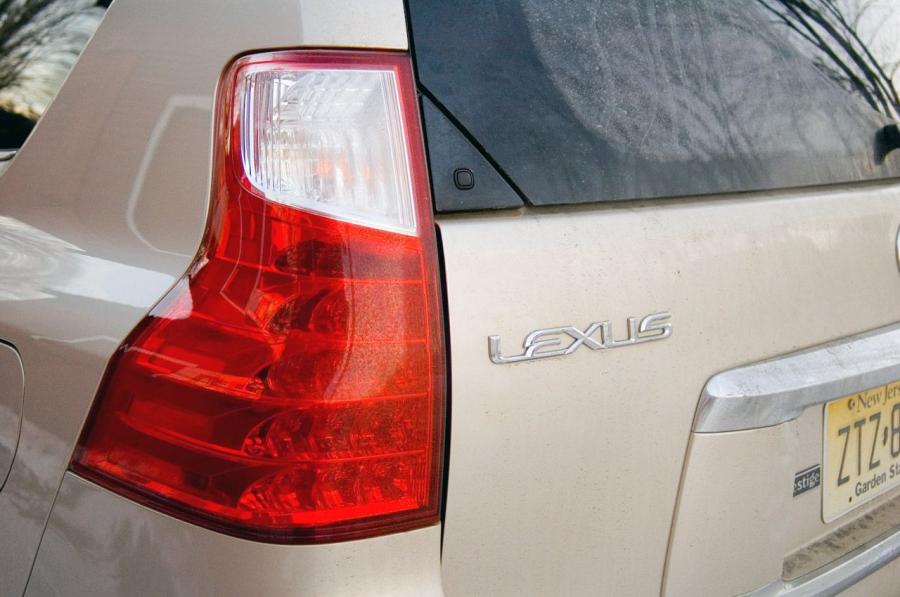  Lexus GX460 2011 года  (фото 33 из 39)